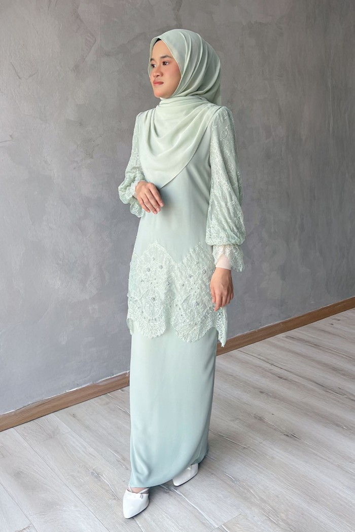 Yara Luxe Kurung - Dusty Green