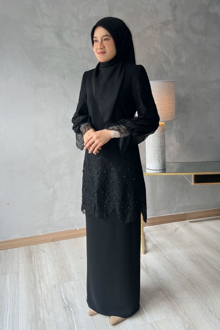 Yara Luxe Kurung - Exclusive Black