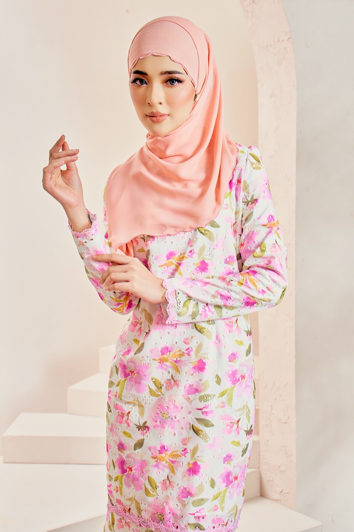 Qejora Kurung - Fuschia Pink