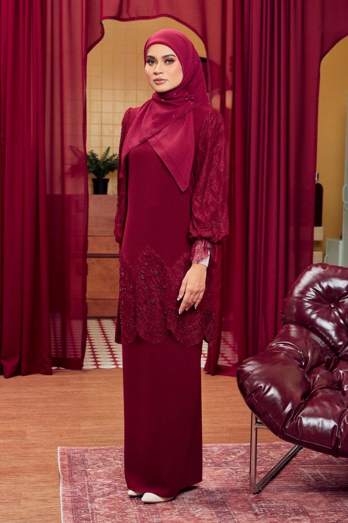 Yara Luxe Kurung - Maroon