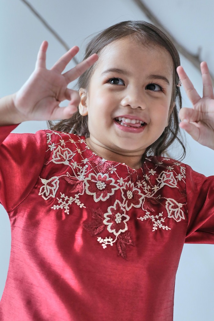 Talita Silk Kids - Deep Red