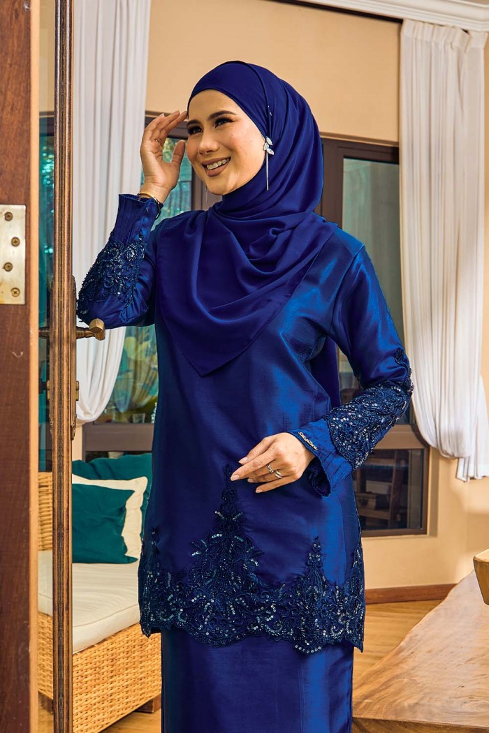 Laykha Silk - Navy Blue