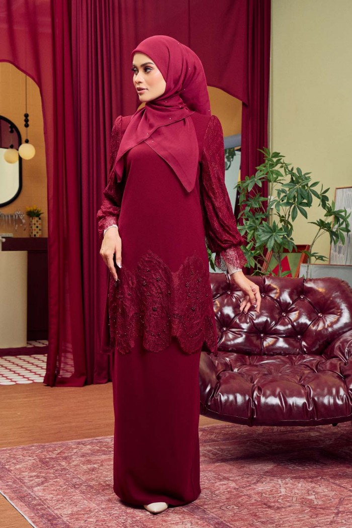 Yara Luxe Kurung - Maroon