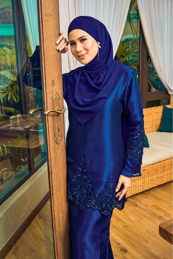 Laykha Silk - Navy Blue