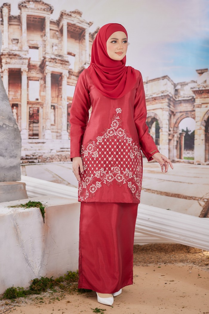 Talita Silk Luxe - Deep Red