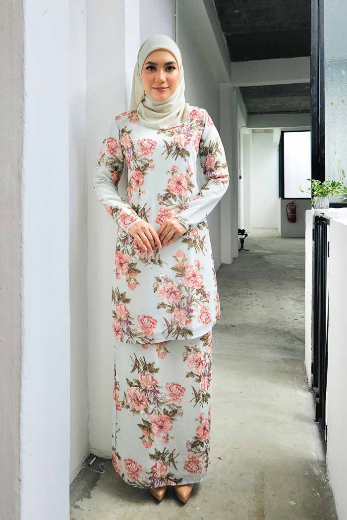 Maharani Kurung - MK22