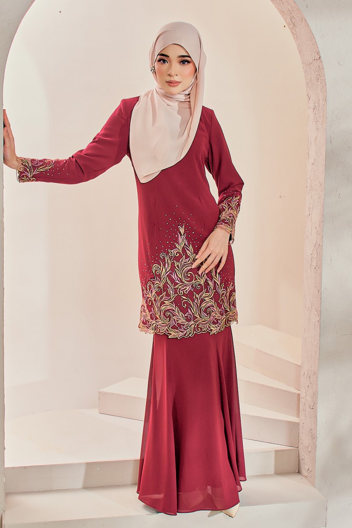 Chinta Lacey - Maroon