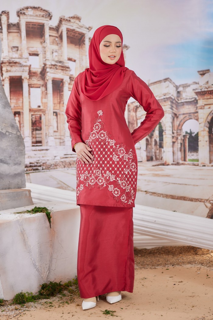 Talita Silk Luxe - Deep Red