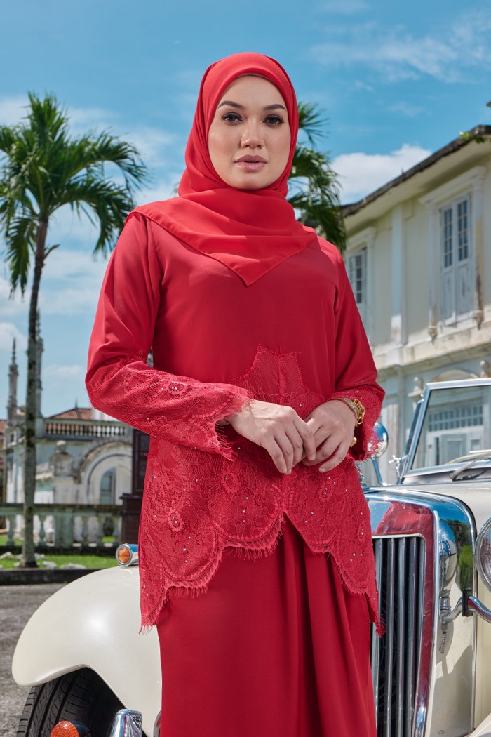 Melyta Kurung - Chili Red