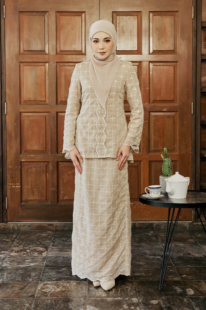 Marwa Kebaya - Nude
