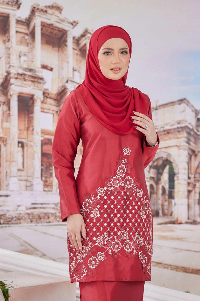 Talita Silk Luxe - Deep Red