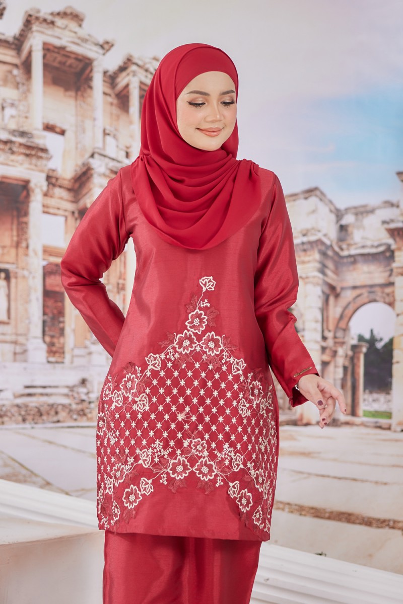 Talita Silk Luxe - Deep Red