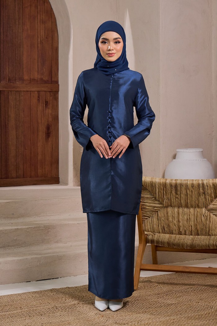 Delayla Silk - Navy Blue