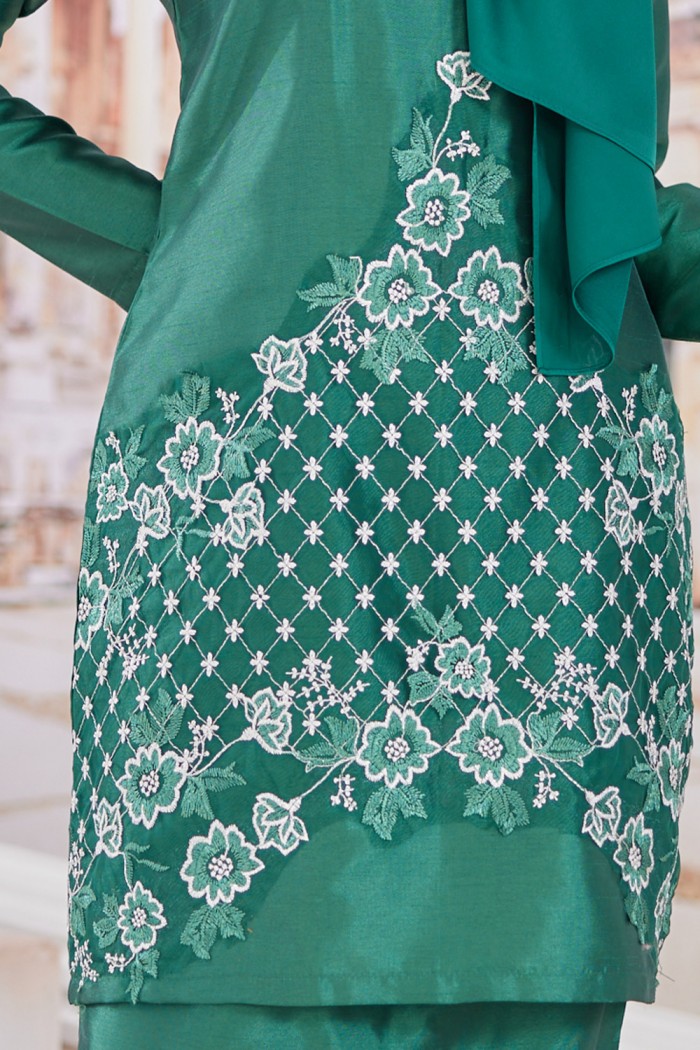 Talita Silk Luxe - Emerald Green