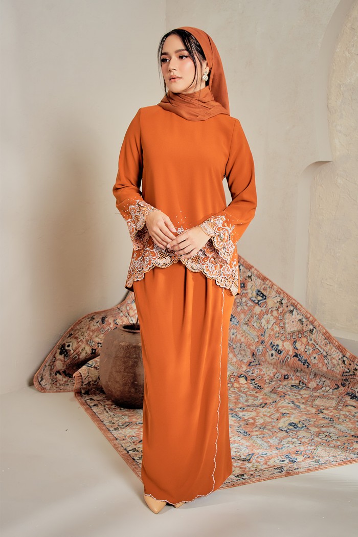 Suri Mini Kurung - Brick Orange