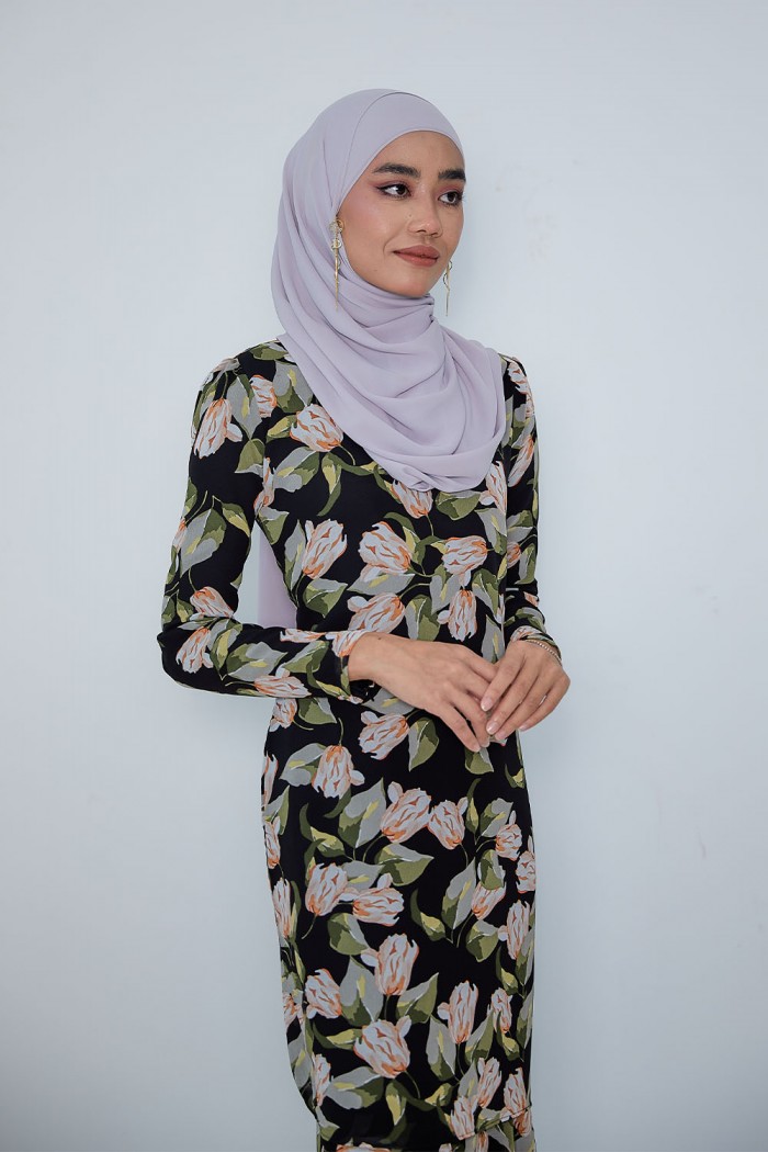 Maharani Kurung - MK10 - Night Garden