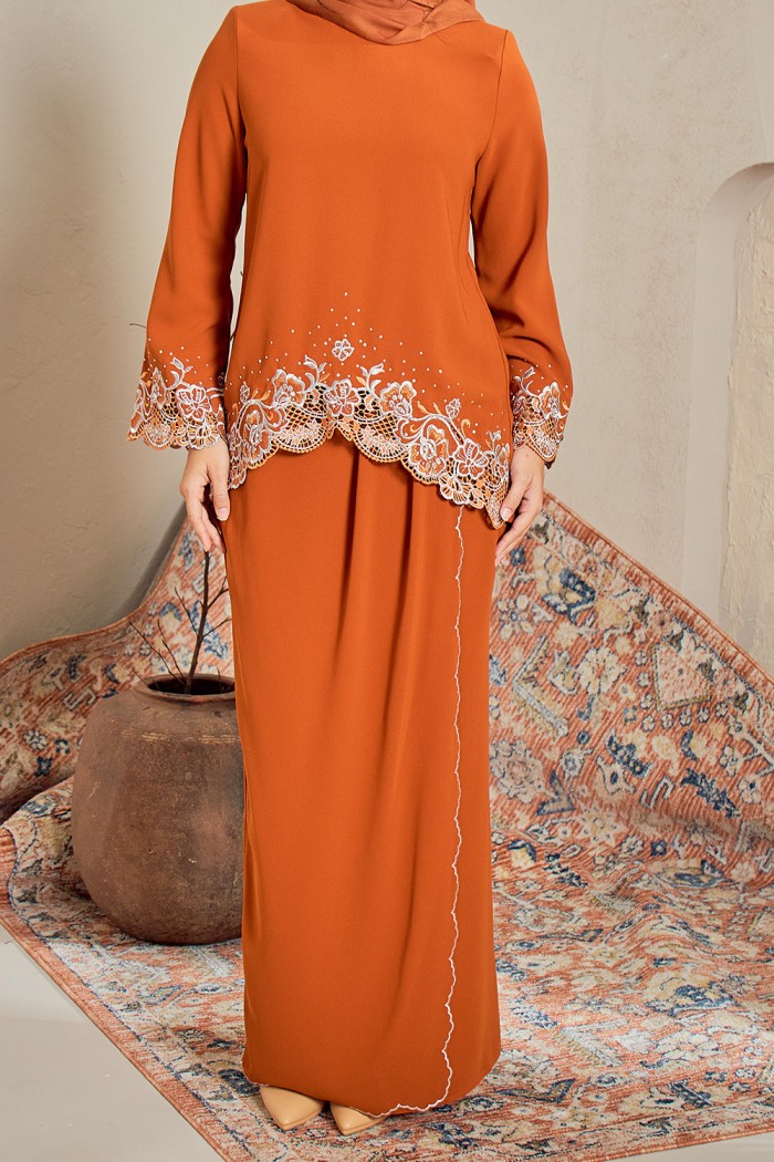 Suri Mini Kurung - Brick Orange