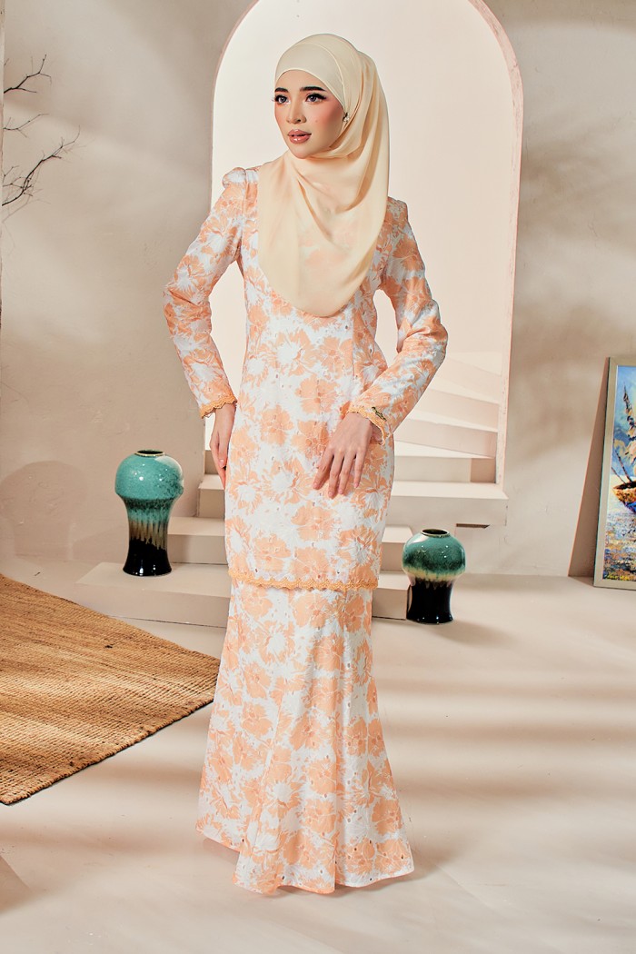 Qejora Kurung - Soft Orange