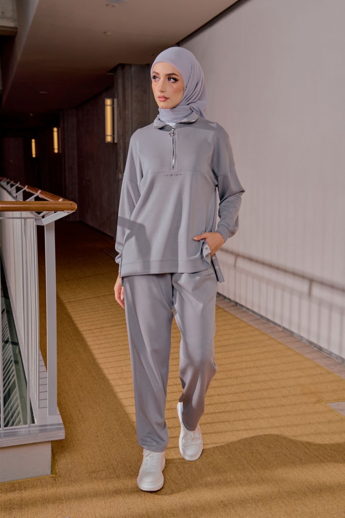 Joana Suit with Pants - Soft Grey