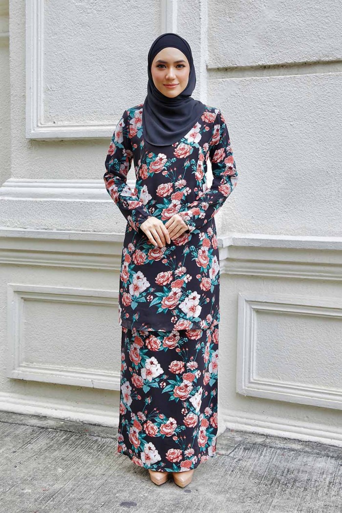 Maharani Kurung - MK18