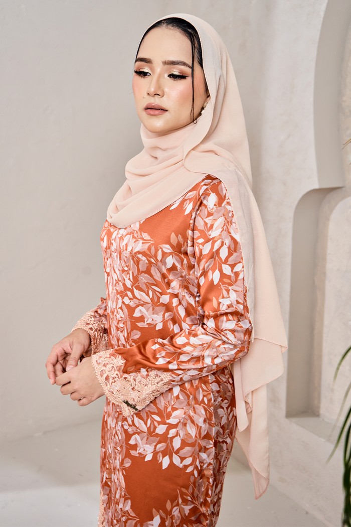 Maliqa Luxe Kurung - Brick Orange