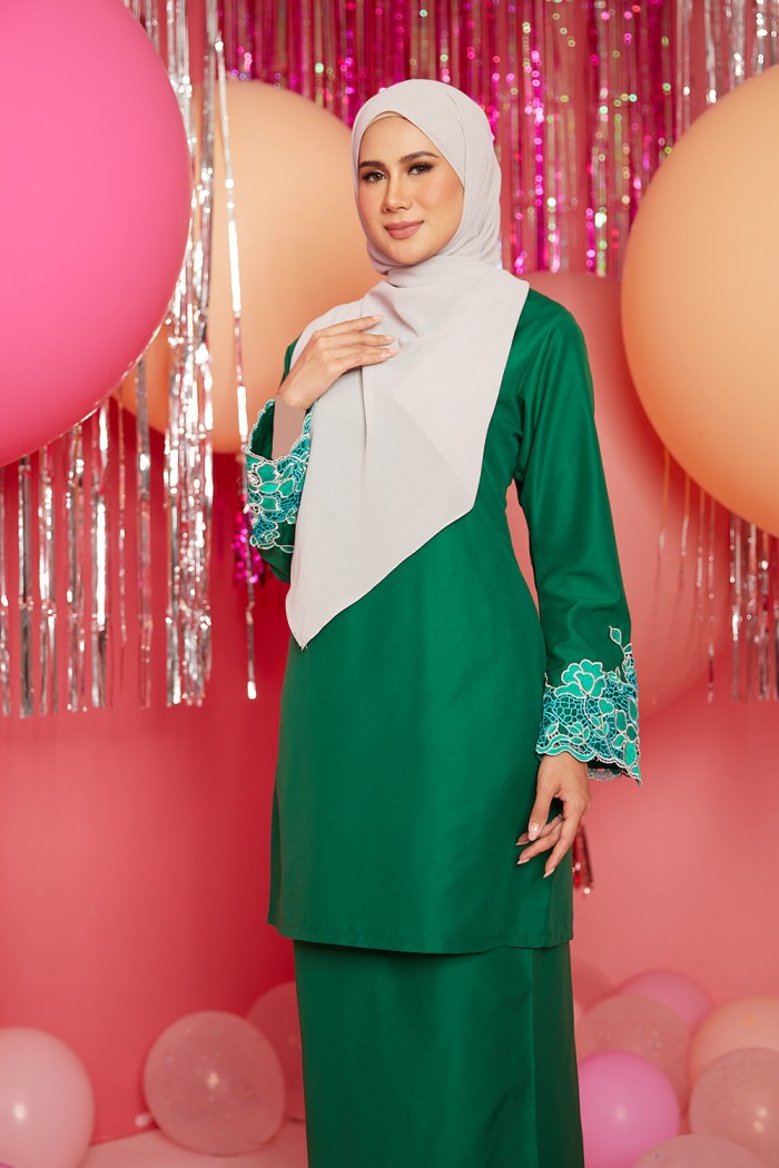 Irine Kurung - Emerlad Green