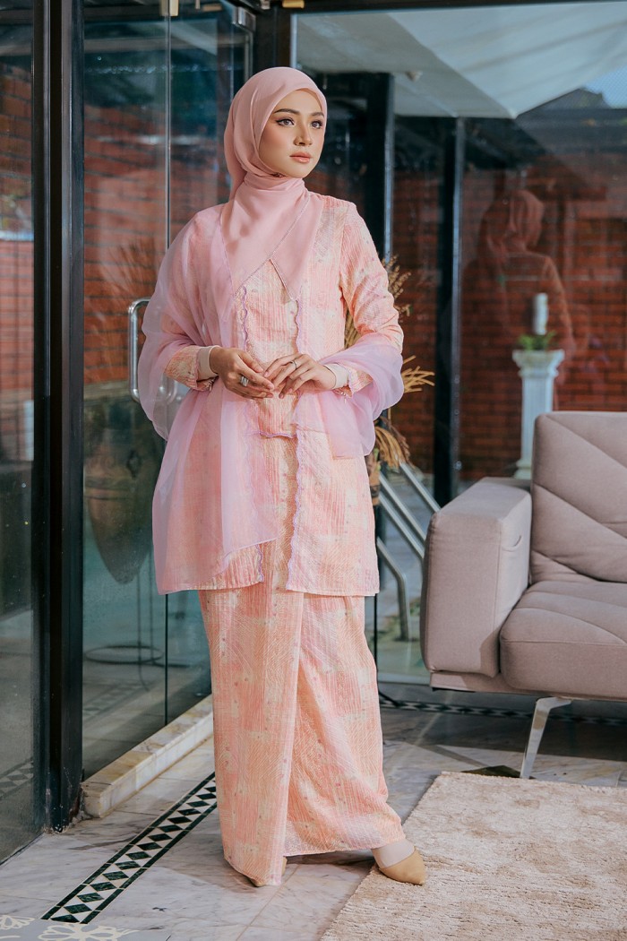 Inaya Kebaya - Rose Pink