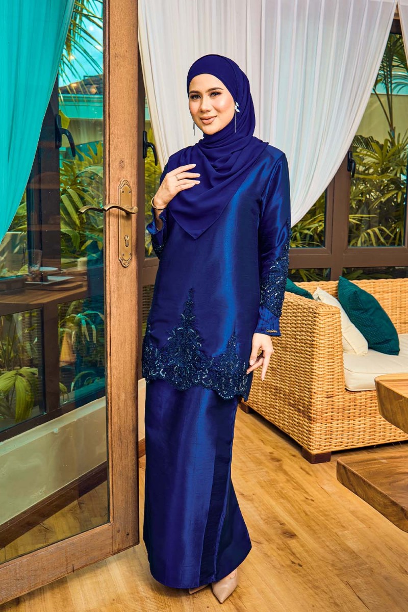 Laykha Silk - Navy Blue