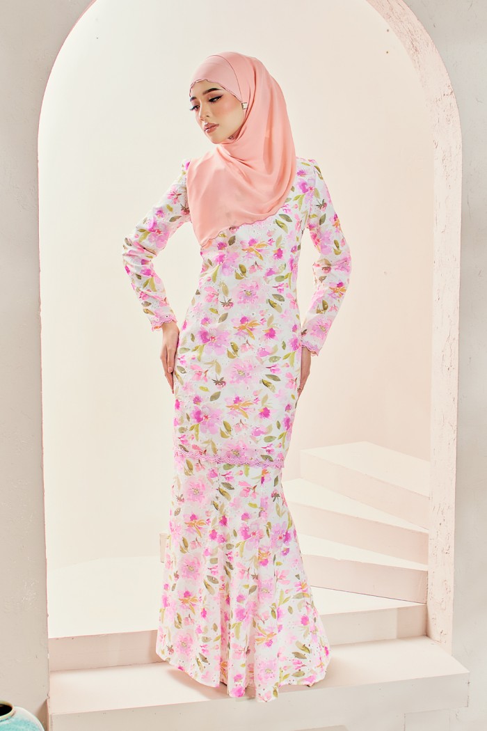 Qejora Kurung - Fuschia Pink