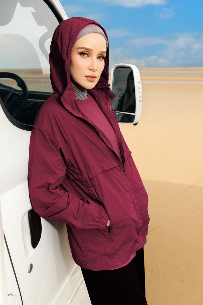 Coralé Windbreaker - Wine Red
