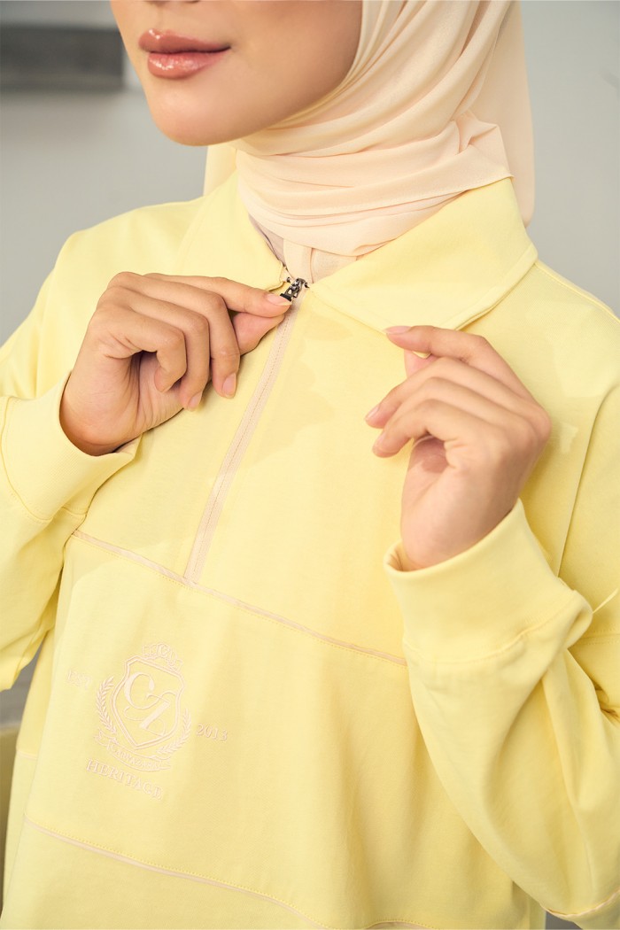 Nyra Premium Shirt - Soft Yellow