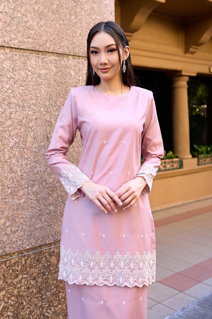 Naura Kurung - Dusty Pink