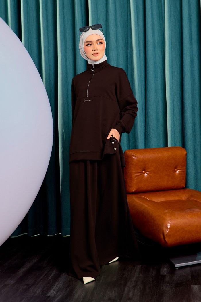 Joana Suit - Rich Brown