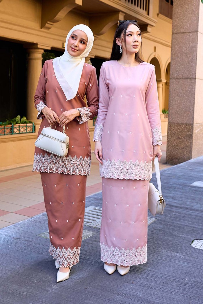 Naura Kurung - Caramel Brown