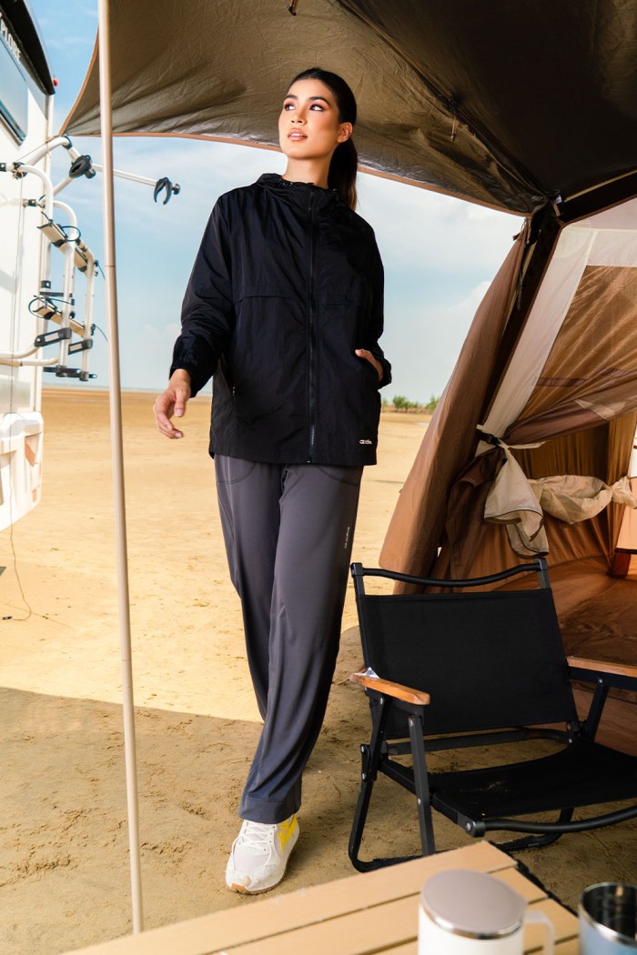 Coralé Windbreaker - Black