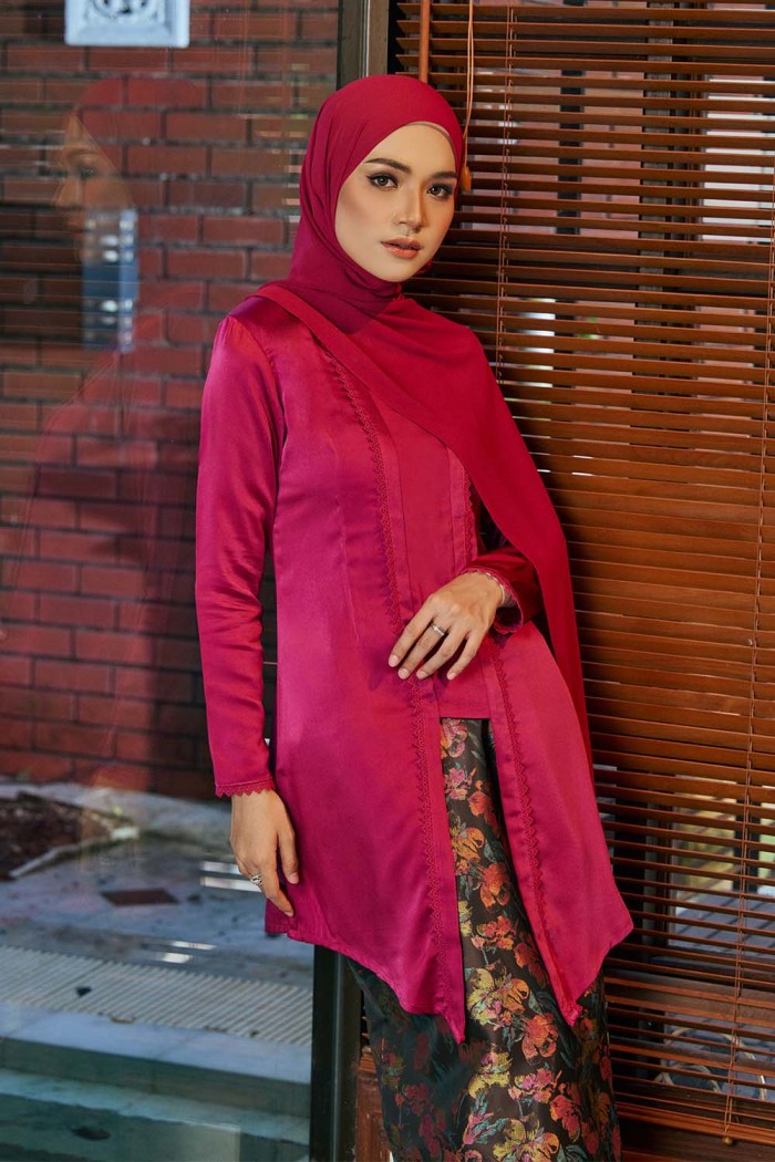 Embun Brocade Kebaya - Pink Magenta