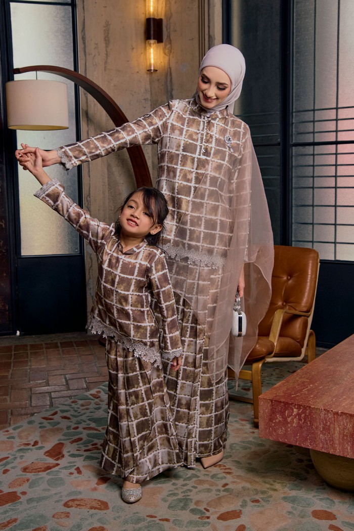 Eva Mini Kurung - Rich Brown