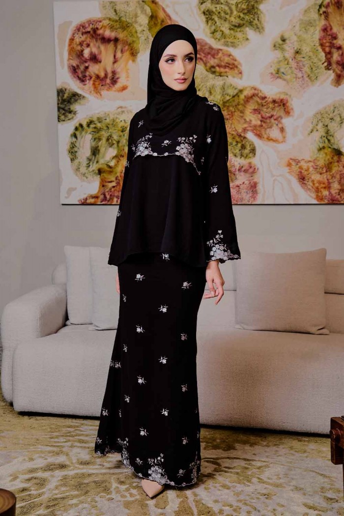 Layqa Luxe - Exclusive Black