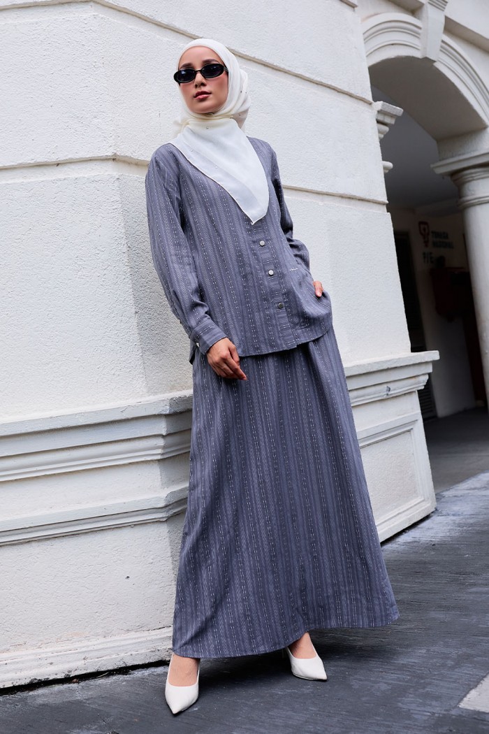 Evelyn Suit with Skirt 2.0 - Dark Grey