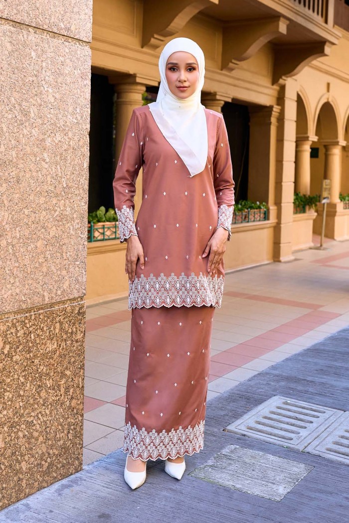 Naura Kurung - Caramel Brown