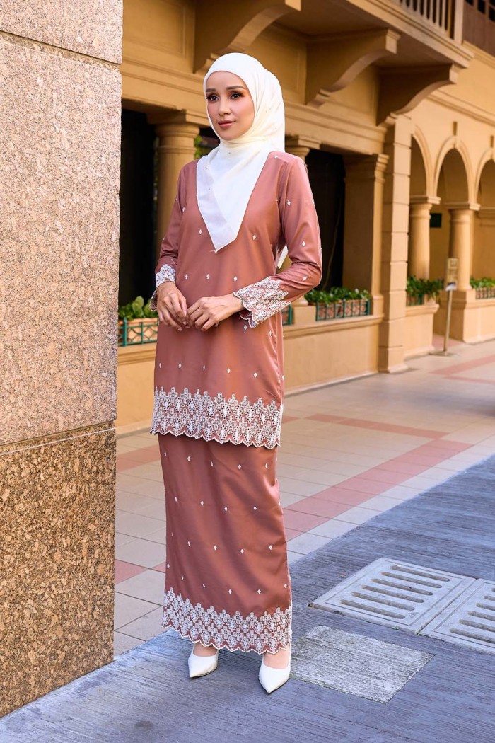 Naura Kurung - Caramel Brown