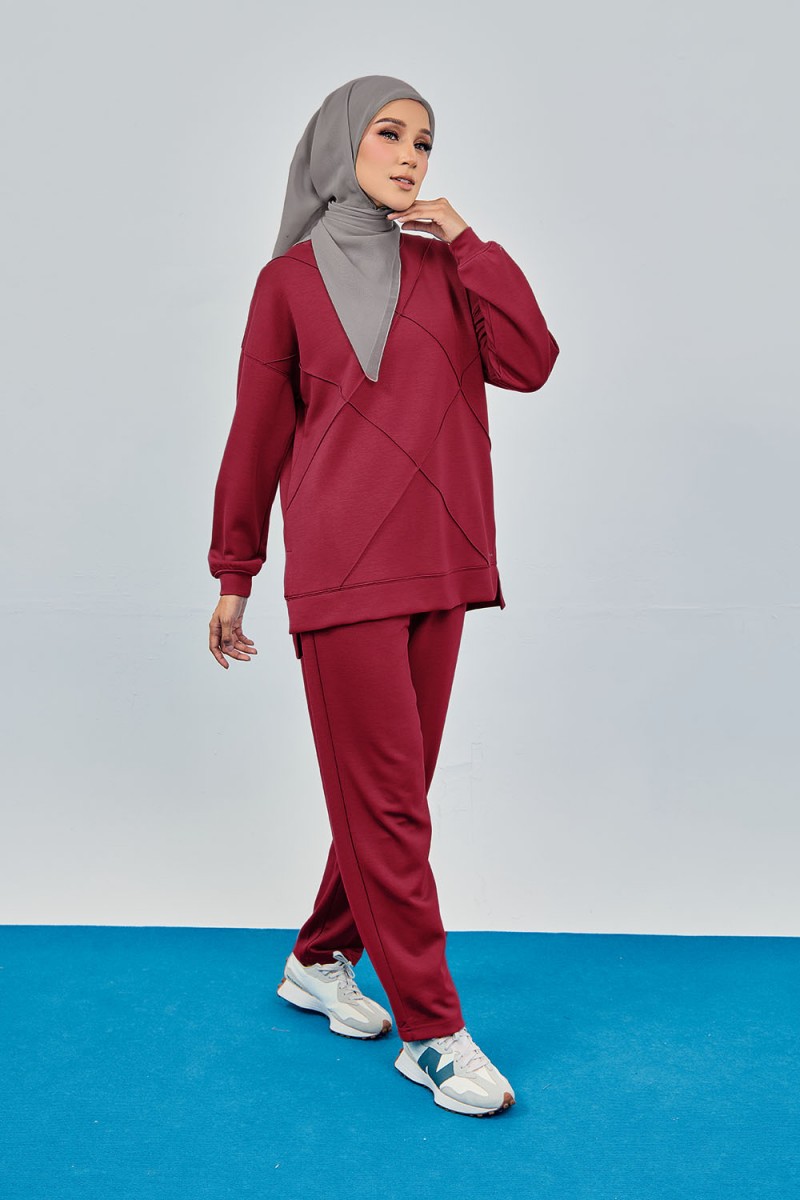 Stella Suit - Dark Magenta
